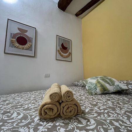 Appartamento Maestrale - Quartiere Castello カリアリ エクステリア 写真