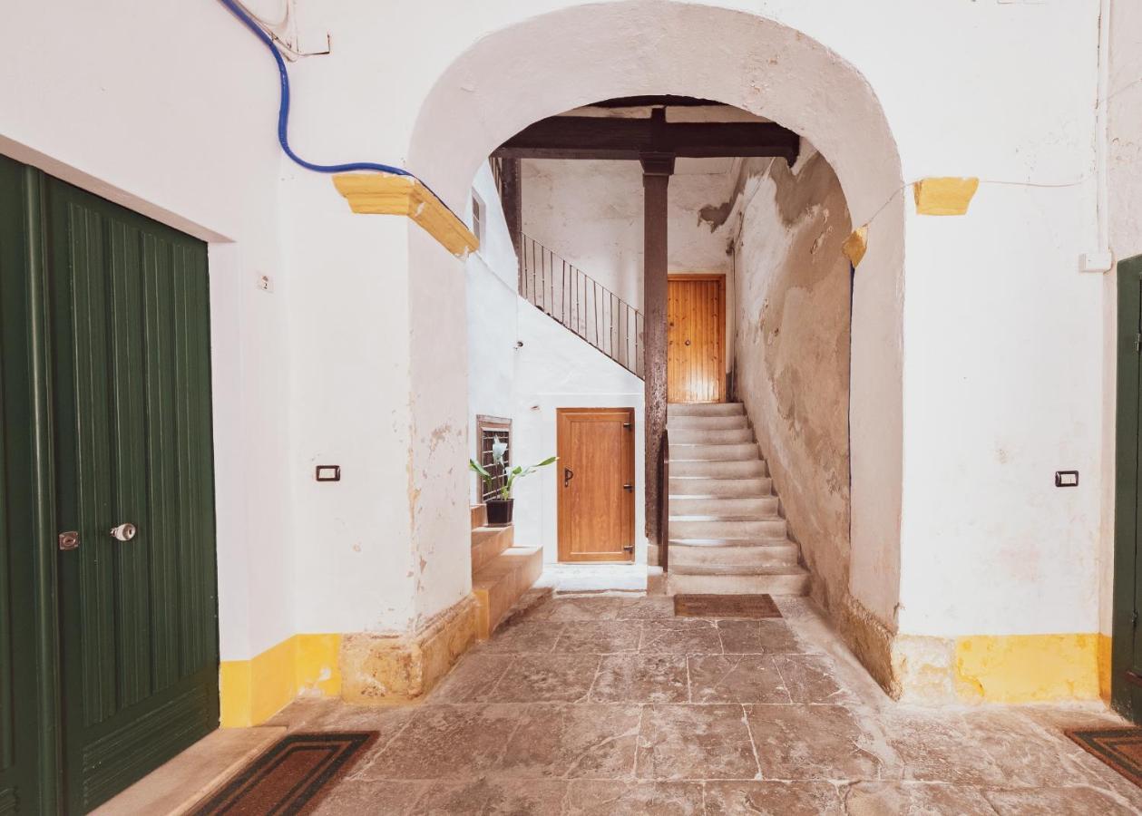 Appartamento Maestrale - Quartiere Castello カリアリ エクステリア 写真