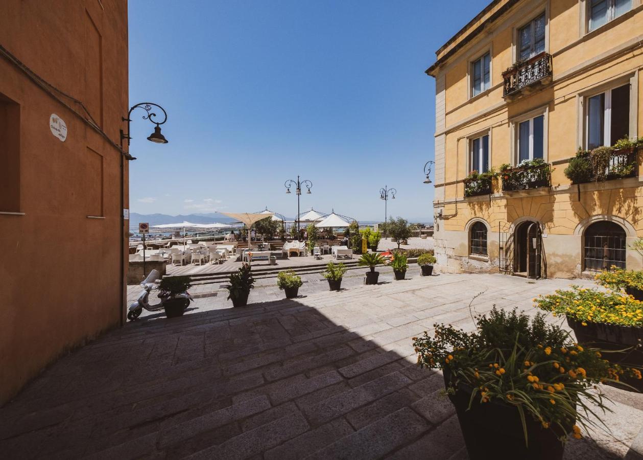 Appartamento Maestrale - Quartiere Castello カリアリ エクステリア 写真