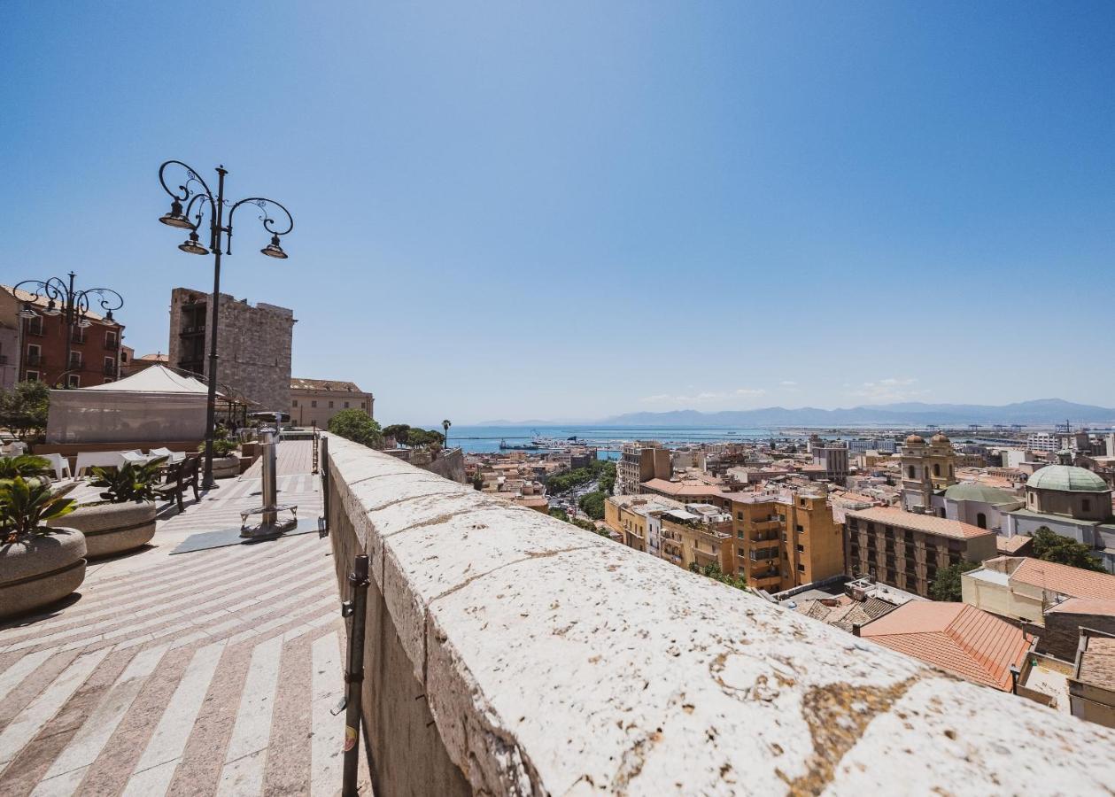 Appartamento Maestrale - Quartiere Castello カリアリ エクステリア 写真