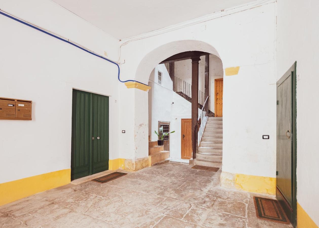 Appartamento Maestrale - Quartiere Castello カリアリ エクステリア 写真
